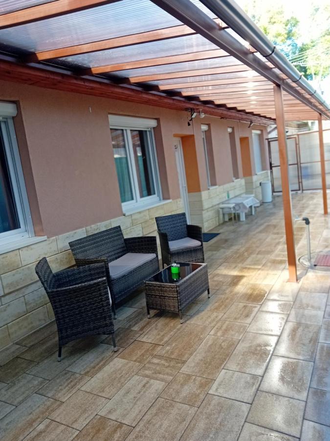 Hangjegy Apartman Debrecen Luaran gambar